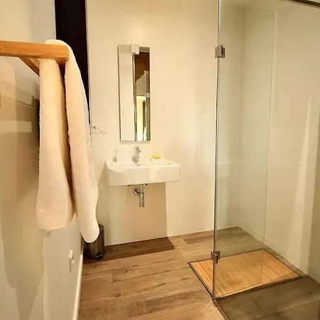 Apartment Appart Cosy A Deux Pas De La Comedie